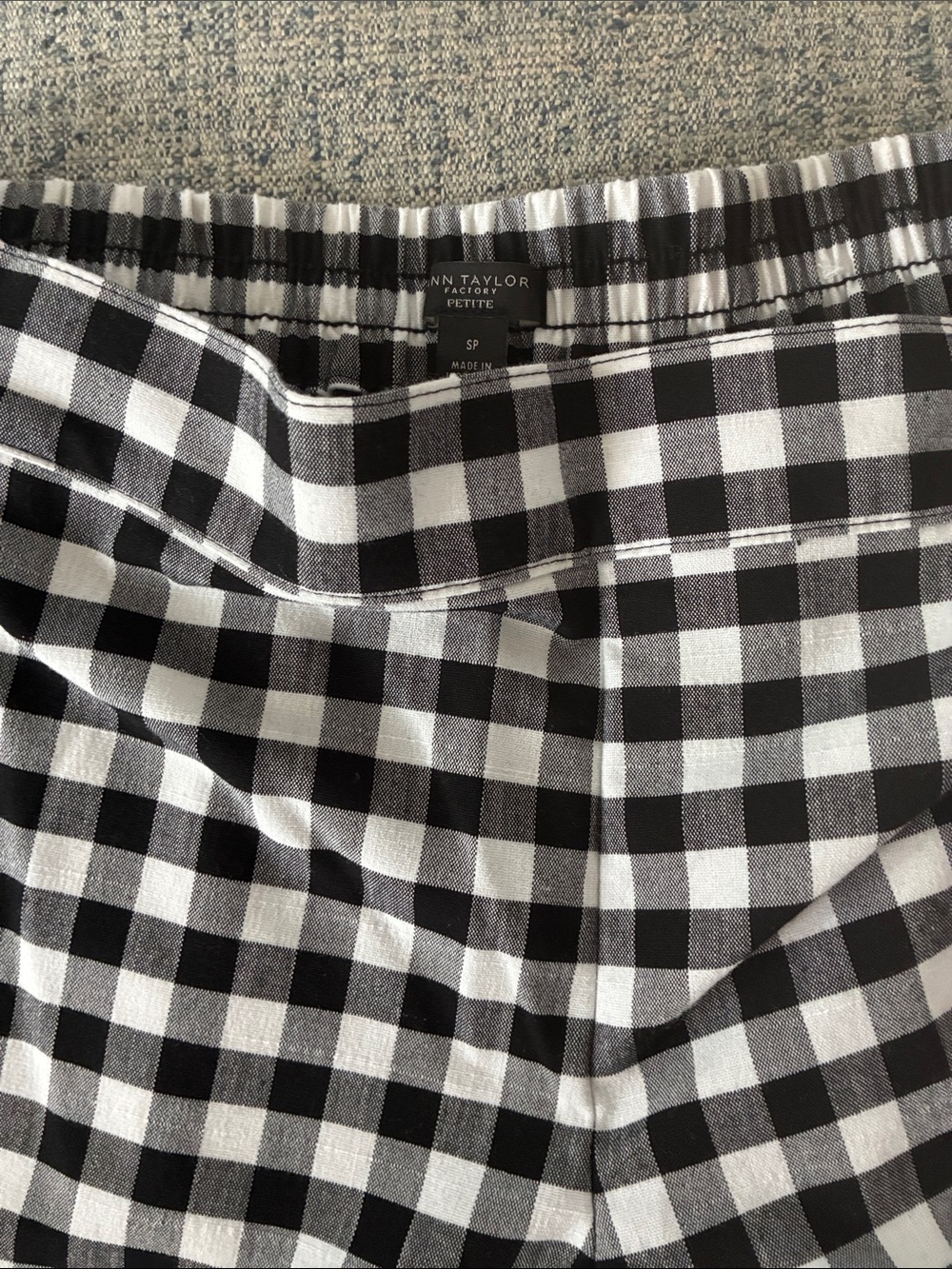 Ann Taylor Factory Black & White Gingham wide leg capris